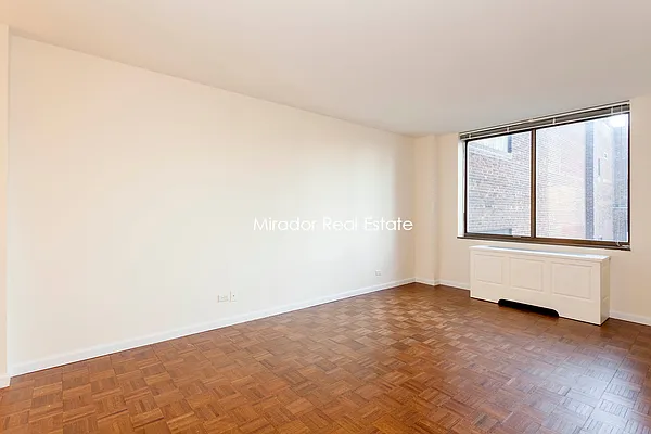 Rented by Mirador Real Estate | media 12