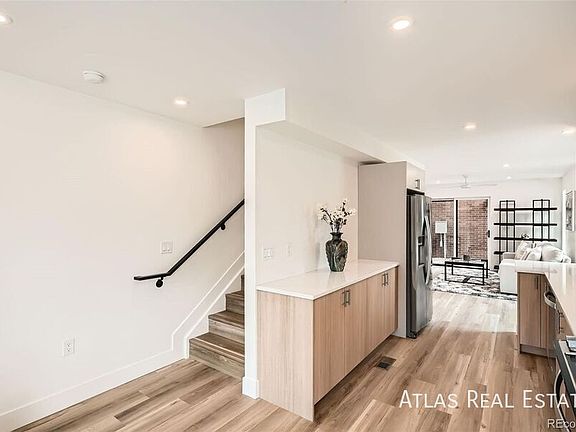 4th image of 115 W 2nd Ave #104