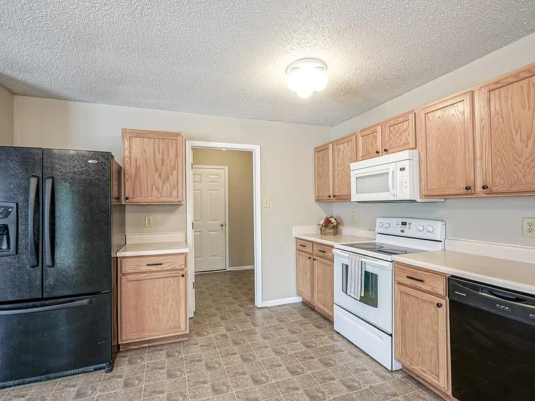 10155 Holly Berry Cir — Photo 12