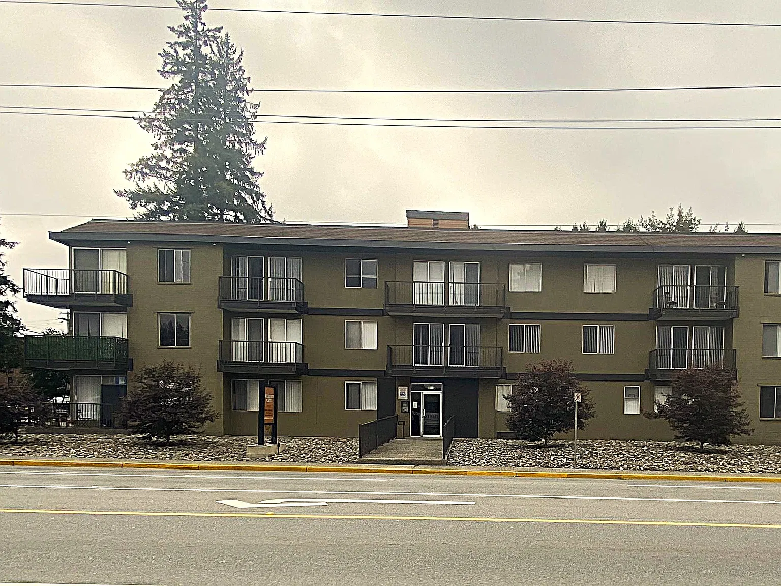 Mapleview Place — Photo 3