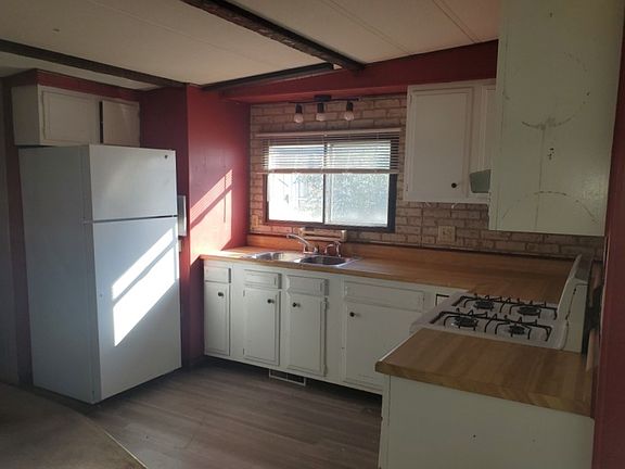 2nd image of 10315 W Greenfield Ave Lot 613