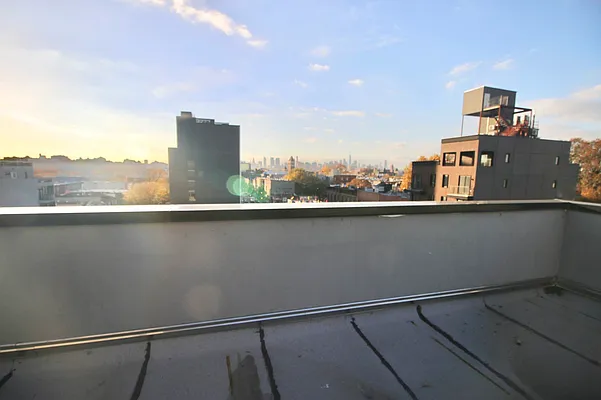 Rented by Delmark Realty LLC | media 38