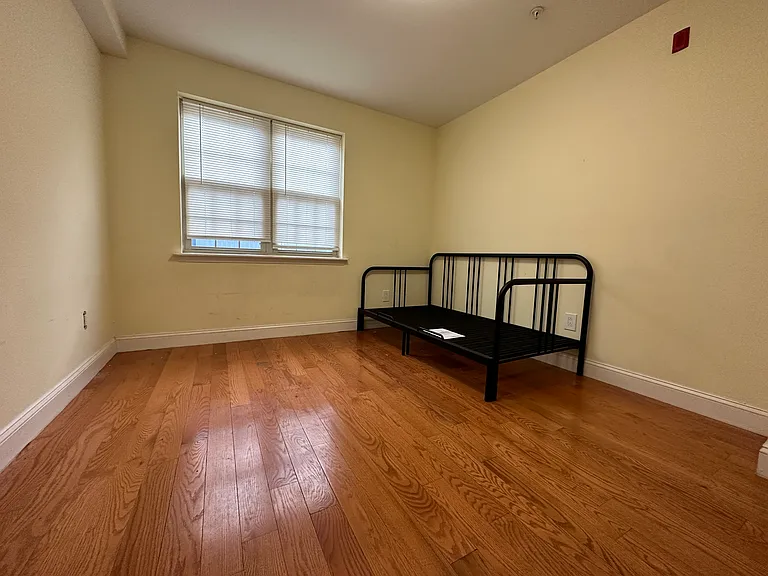 1726 W Master St #2-R — Photo 3