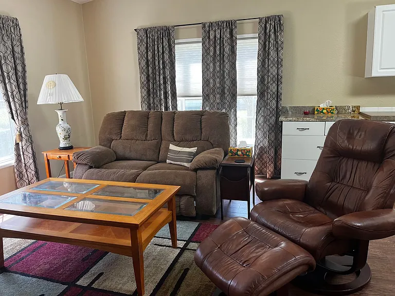 1449 Anderson Ave — Photo 6