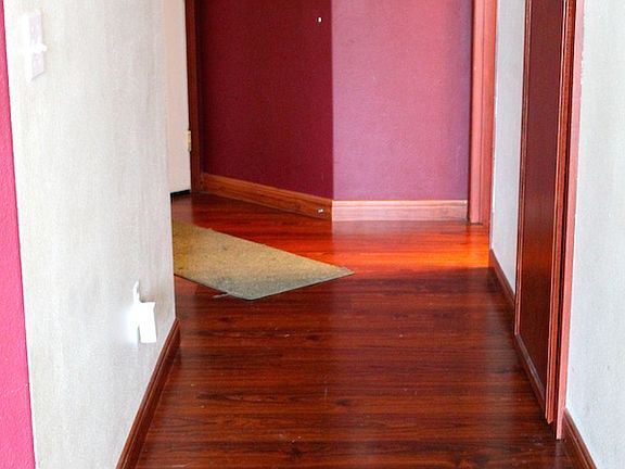 2nd image of 211 177th St E