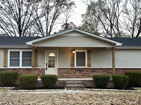 707 Sears Roebuck Rd, Tullahoma, TN 37388