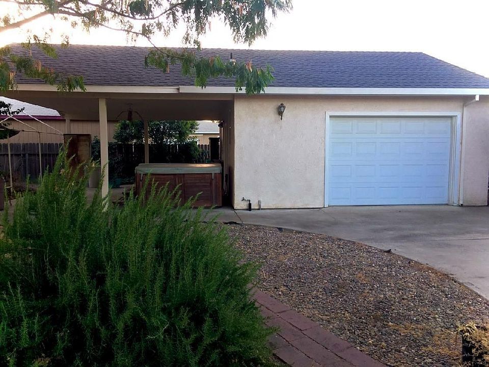 2nd image of 337 Grand Prix Ave