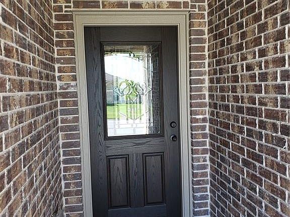 3rd image of 728 Kendra Dr