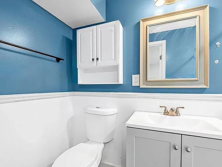 17641 Longview Ln — Photo 19
