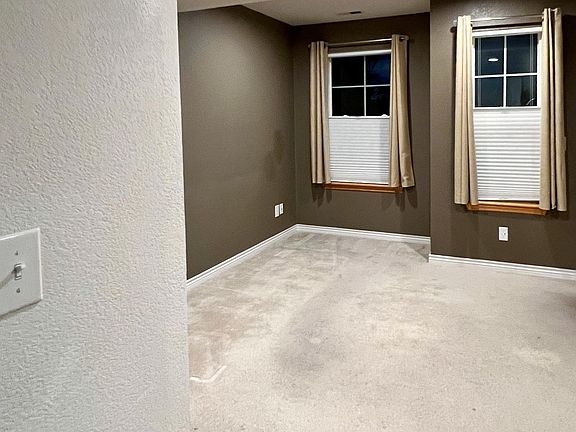 5th image of 903 Chinle Ave #7E