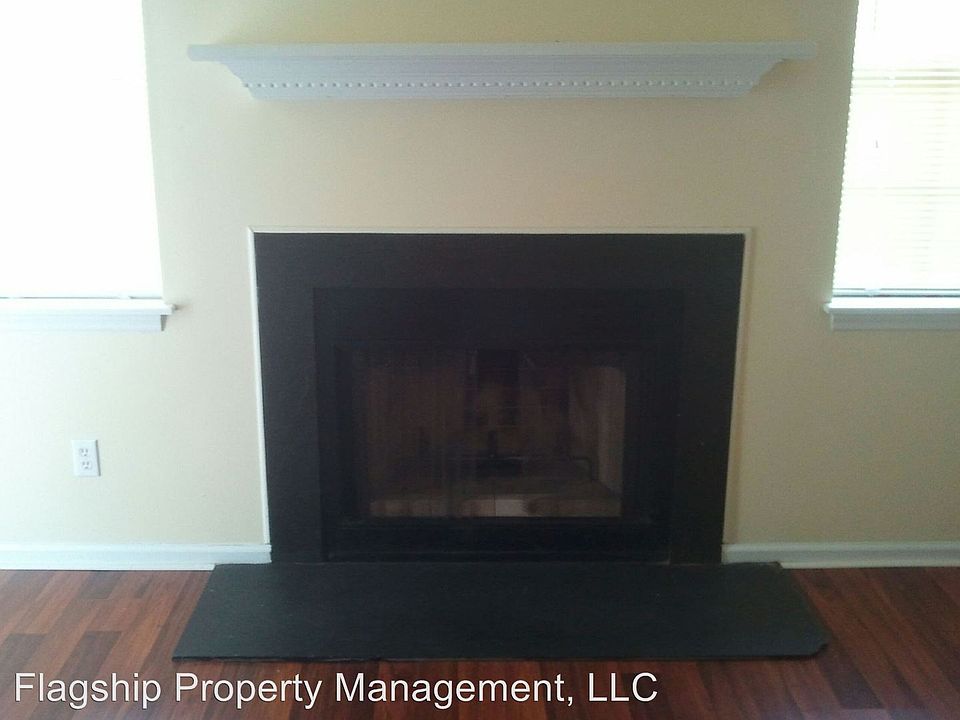 2nd image of 4114 Bridge Ct #B