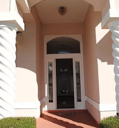 5th image of 4760 Murcott Ave