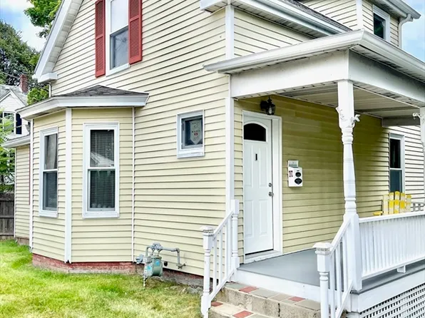 17 Mill St, Randolph, MA 02368