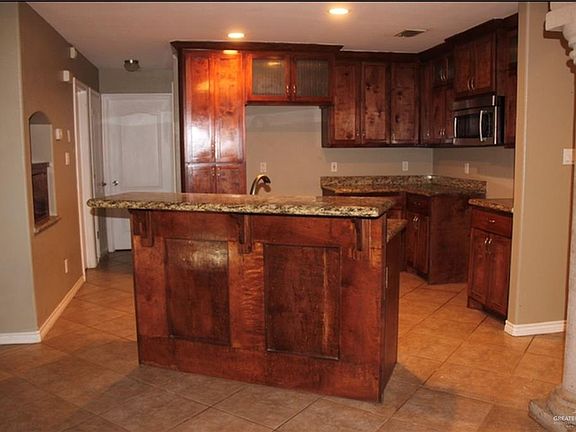 4th image of 3169 Montevideo Dr