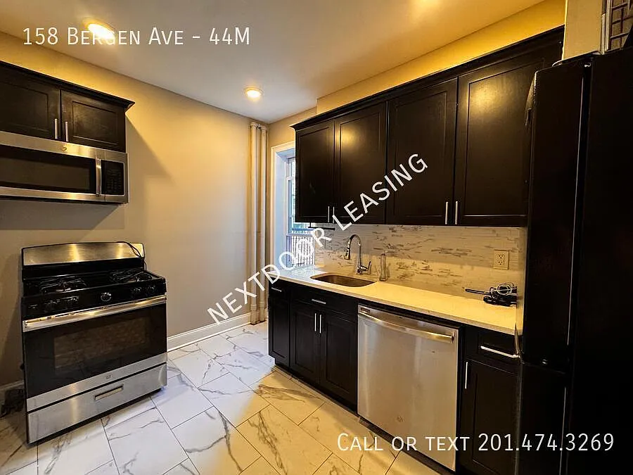 158 Bergen Ave #44M
