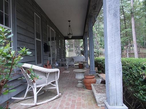 2nd image of 147 N Oakwood Dr