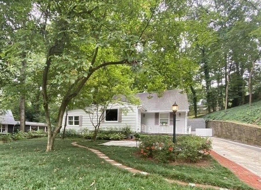 1st image of 2639 Ridgemore Rd NW
