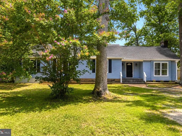 9821 Leavells Rd, Fredericksburg, VA 22407