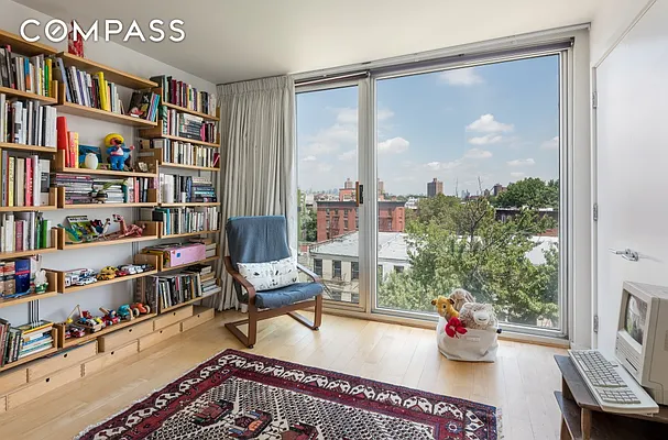 Sold by Compass | media 17