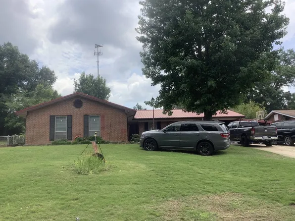 410 Oakley Dr, Columbus, GA 31906