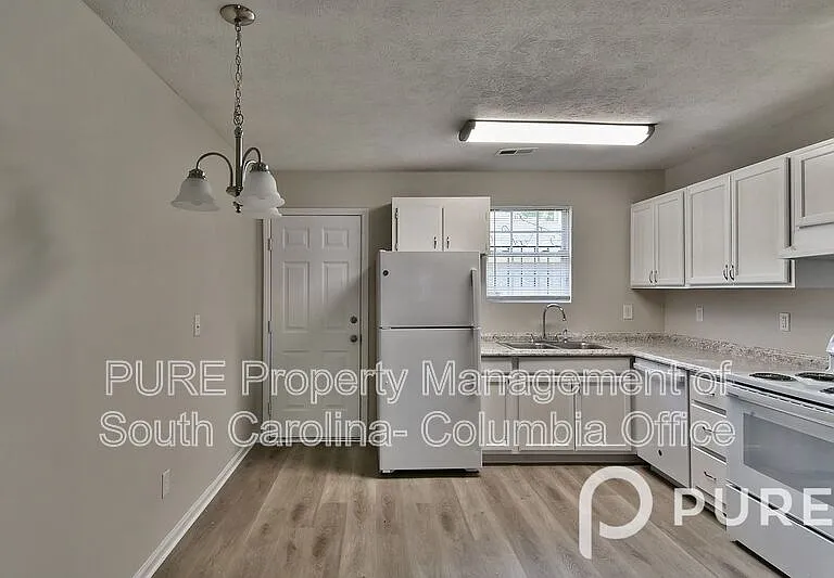707 Kings Rd — Photo 11