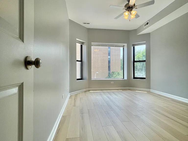 346 E 41st St #2 — Photo 1