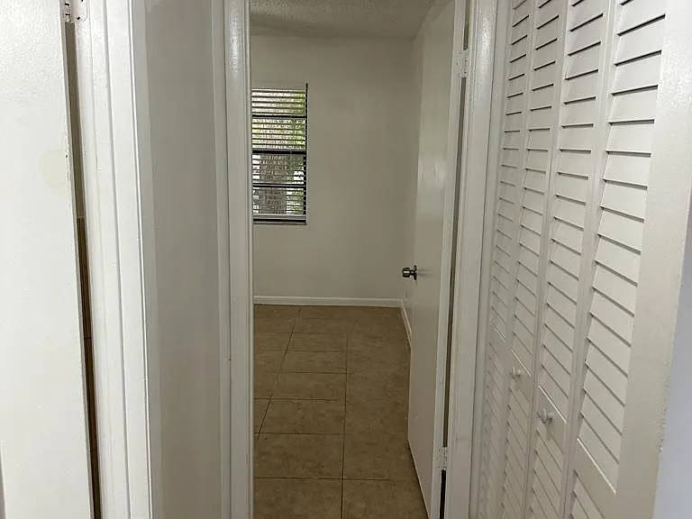 4076 Lakeside Dr #4076 — Photo 2
