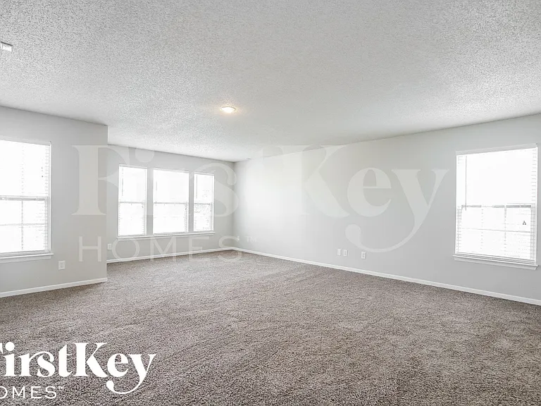 10851 Zimmerman Ln — Photo 4