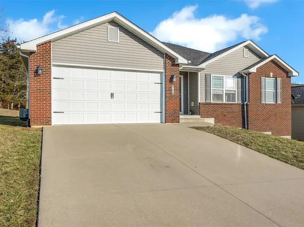 566 Crestfall Dr, Washington, MO 63090