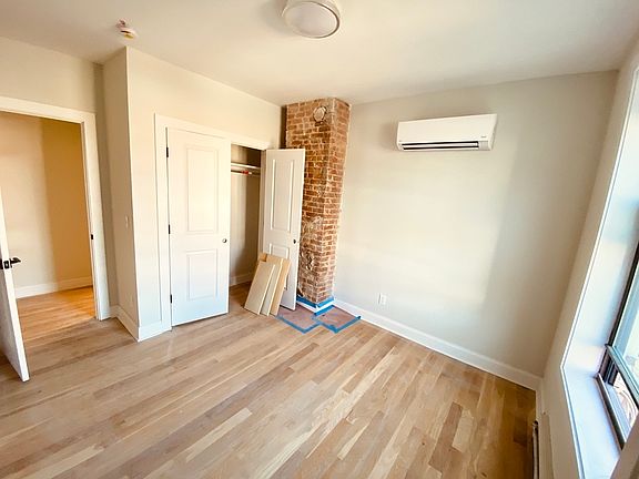 4th image of 21-20 41st St #2