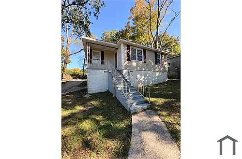1373 5th Pl NW Photo 1