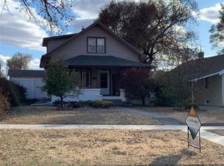 310 E 14th St, Ellis, KS 67637