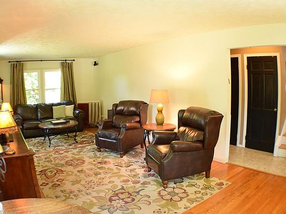 4th image of 9005 Chalfonte Dr NE
