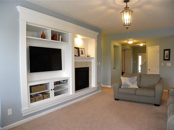 5th image of 8817 New Heritage Ct