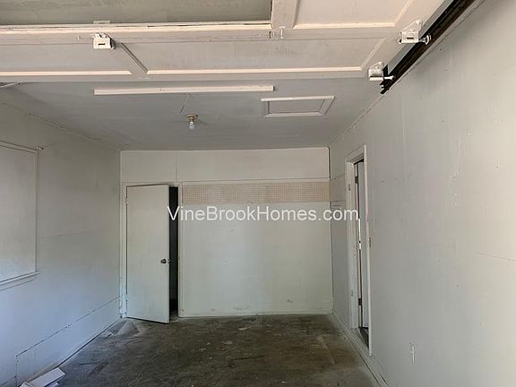 4th image of 9621 E 25th Ter S