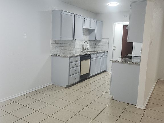 5th image of 3725 Hulen Park Cir