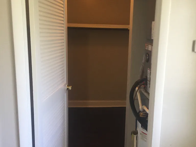 SRA 2 Walk In Closet With Dryer Connection_04102020