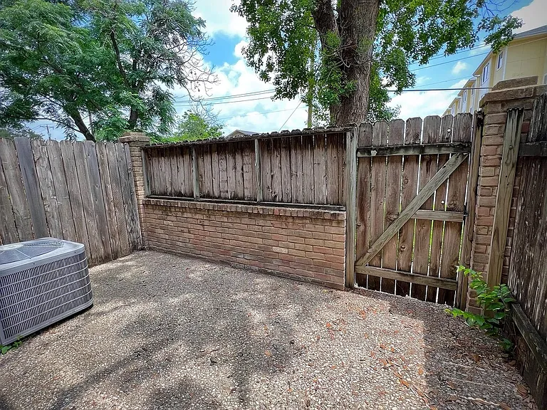 1353 S 11th St #C16 — Photo 18