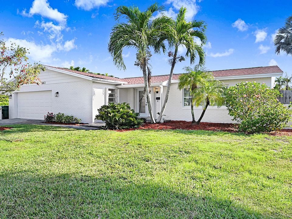 1st image of 693 Caribbean Dr