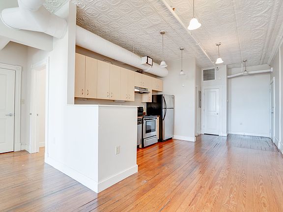 4th image of 121 W Broad St APT 203