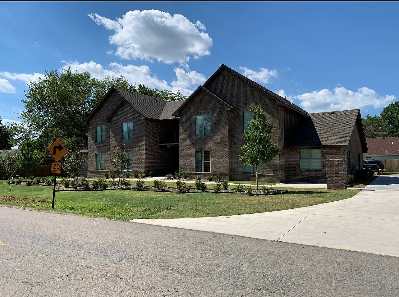 Tulsa Street — Photo 1