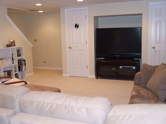 5th image of 4010 Newport Ln #13-1