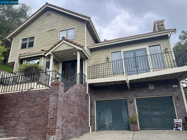 296 Camino Sobrante, Orinda, CA 94563
