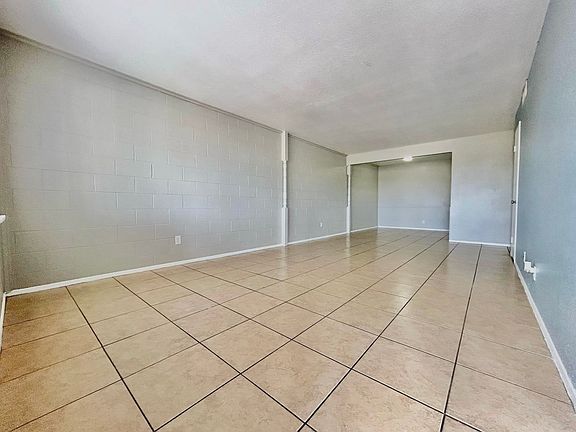 2nd image of 3805 Englewood Cir