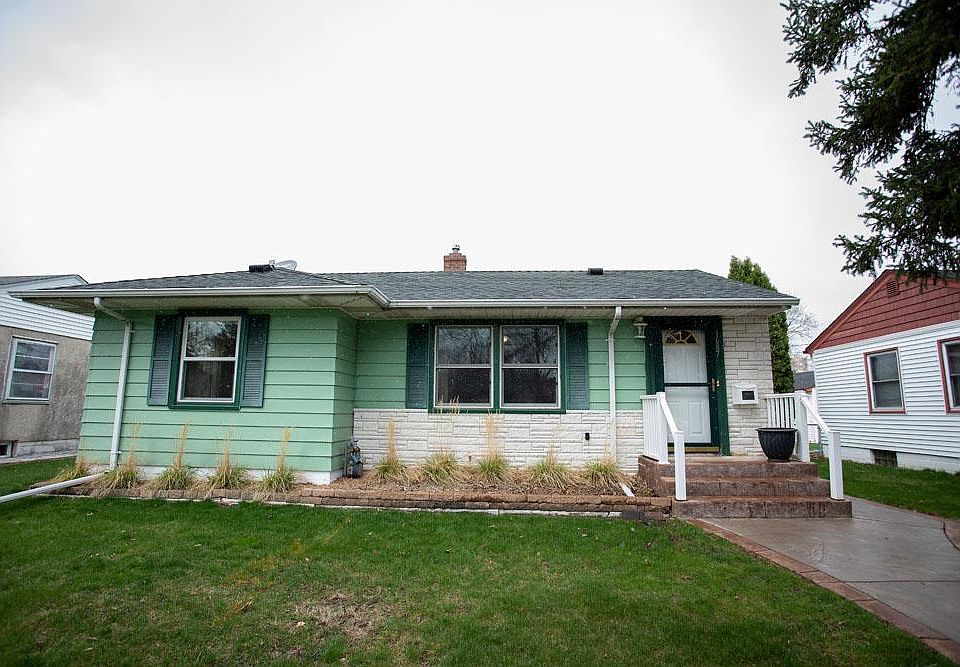 1st image of 1687 Nebraska Ave E