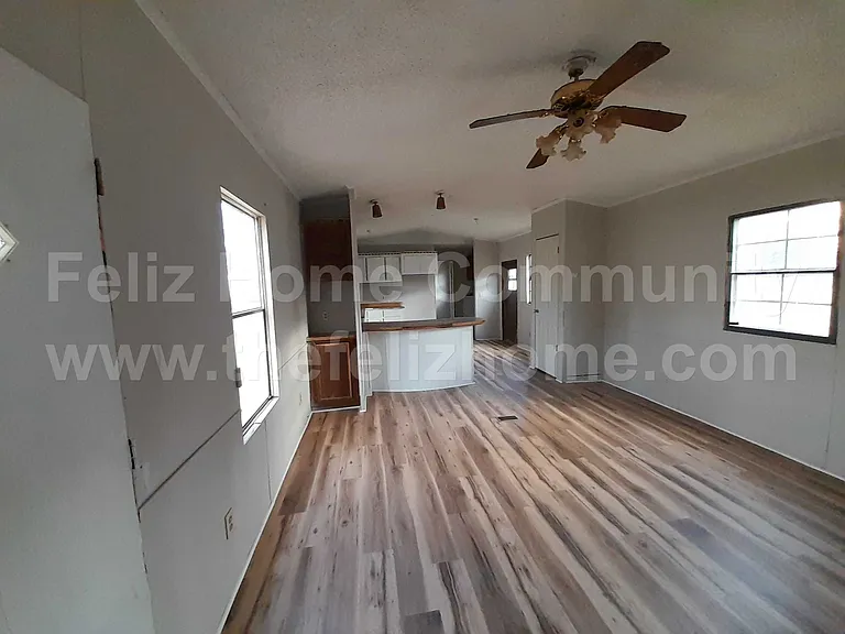 30 McLean Dr #48 — Photo 3