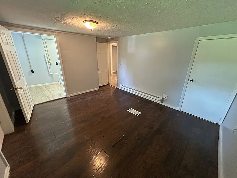 640 W 13th St — Photo 34