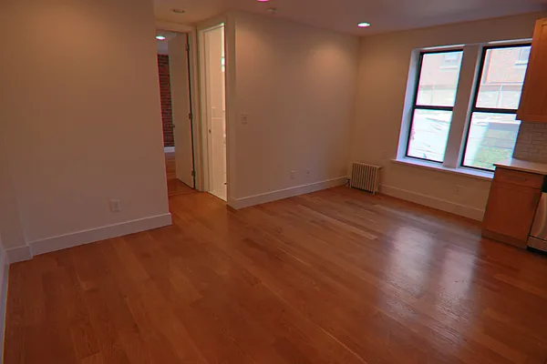 Rented by PMG Real Estate  | media 29