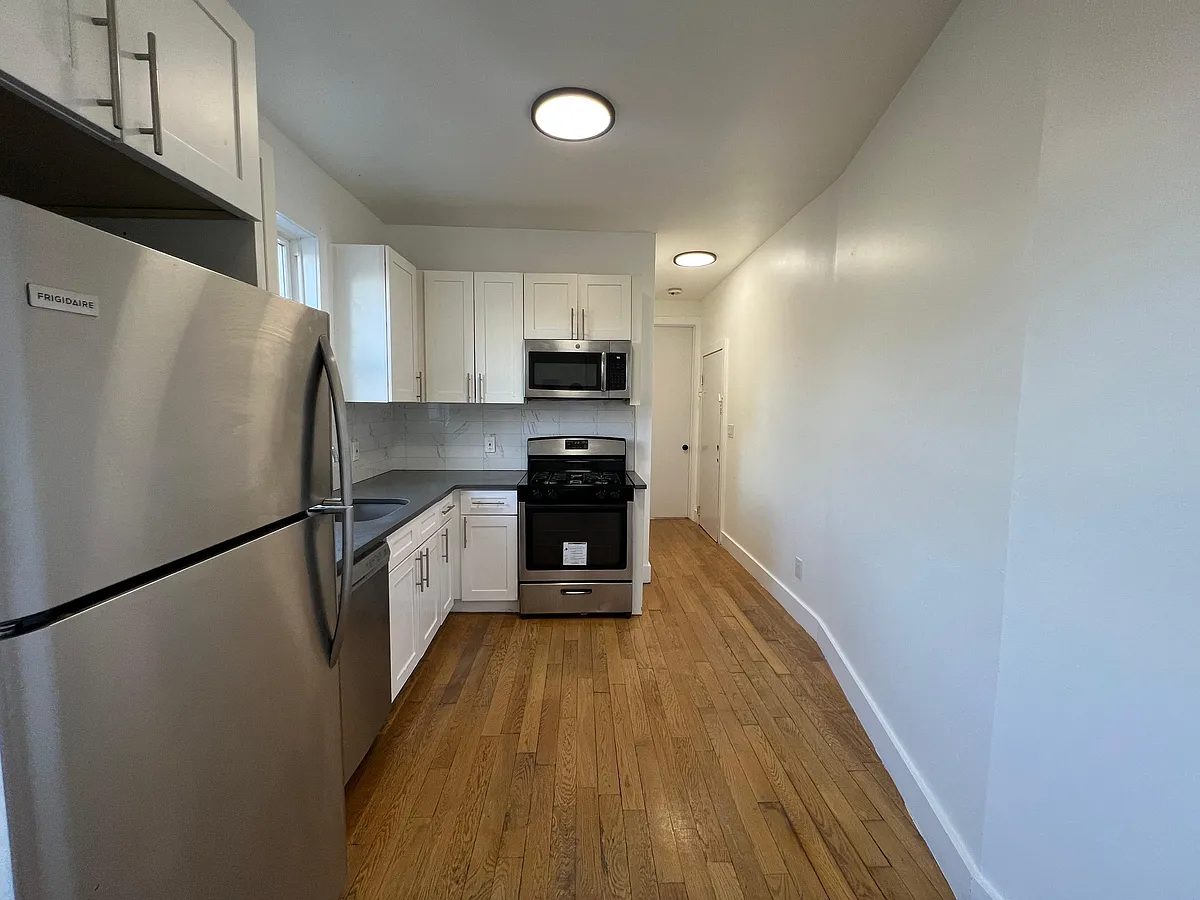 Building Photo - 326 Randolph Ave #37E