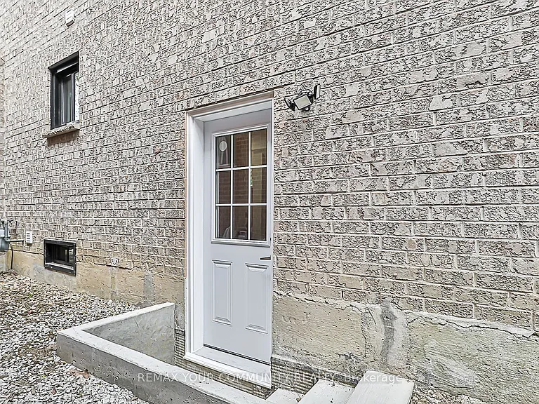 11 Newmill Cres #BASEMENT — Photo 2